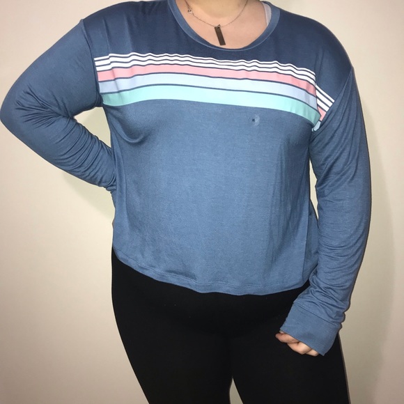 Aeropostale Tops - Long sleeve tee